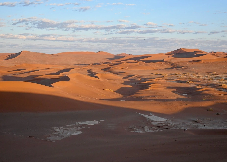 Namibia Rundreise Big Daddy Düne Sonnenaufgang in Richtung Osten